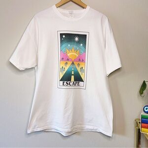 Escape graphic T shirt Xl. Open‎ road, saguaro vintage tee, tarot. Festival!